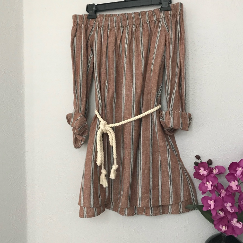 Dolce Vita Striped off the shoulder tunic